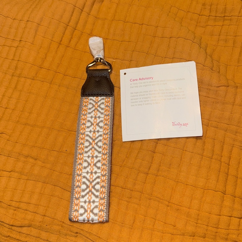 NWT Thirty-One Wide Wristlet Strap in Gray and Orange